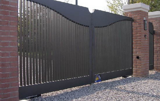 Купить новые ворота Абакан откатные в Нижнеудинске по цене от 81792 руб